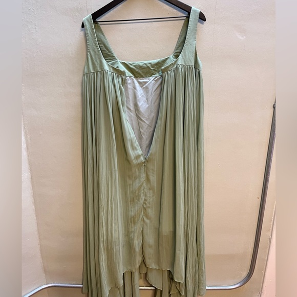 Bibhu Mohapatra Collective
Green Empire Maxi size 4 - Picture 15 of 15